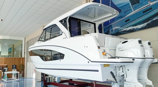 Beneteau Antares 9 OB nuevo en venta