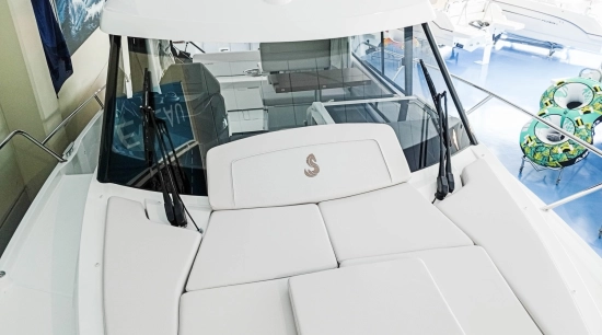 Beneteau Antares 9 OB nuevo en venta
