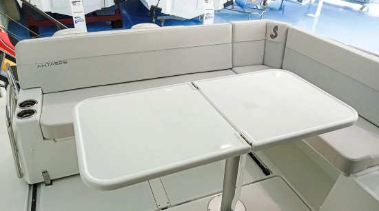 Beneteau Antares 9 OB nuevo en venta