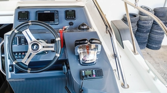 Beneteau Flyer 8.8 SUNdeck de segunda mano en venta