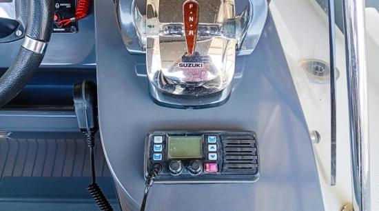 Beneteau Flyer 8.8 SUNdeck de segunda mano en venta