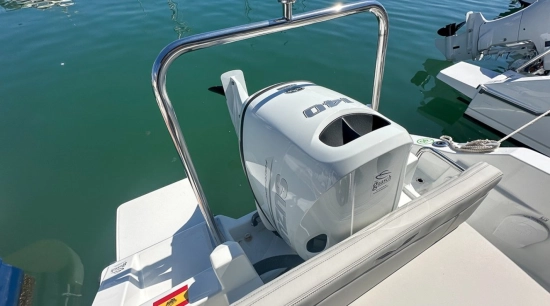 Beneteau Flyer 6 SUNdeck usata in vendita