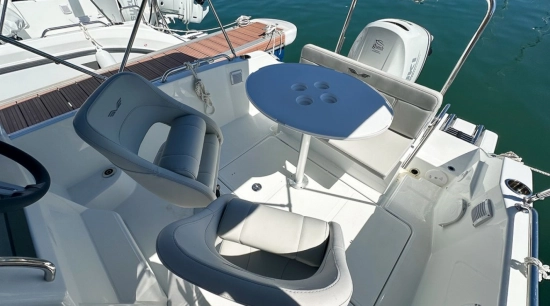 Beneteau Flyer 6 SUNdeck usata in vendita