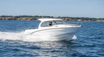 Beneteau Antares 8 OB nuova in vendita