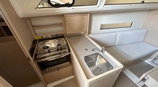 Beneteau Oceanis 30.1 novos à venda