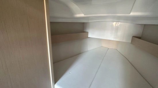Beneteau Oceanis 30.1 novos à venda