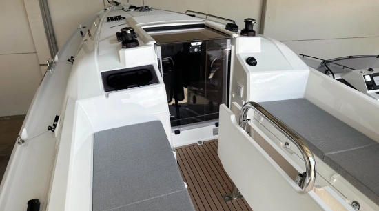 Beneteau Oceanis 30.1 novos à venda