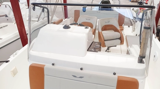 Beneteau Flyer 7 SPACEdeck usado à venda
