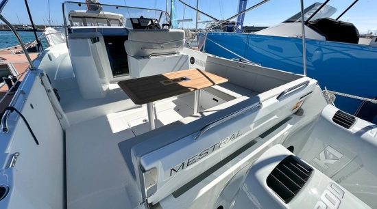 Beneteau Flyer 9 SUNdeck usado à venda