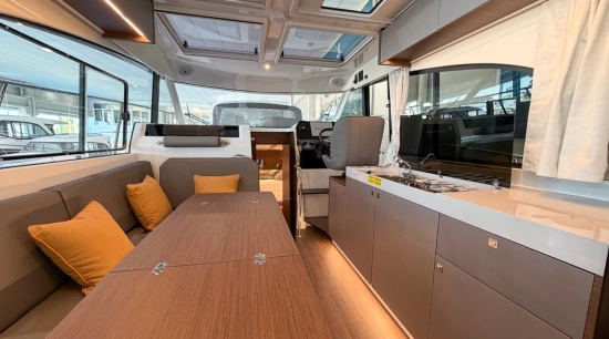 Beneteau Antares 11 Coupe novos à venda