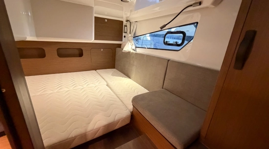 Beneteau Antares 11 Coupe novos à venda