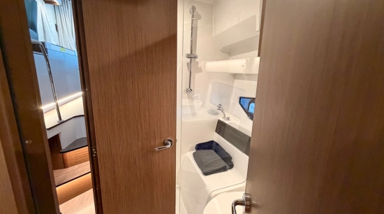 Beneteau Antares 11 Coupe novos à venda