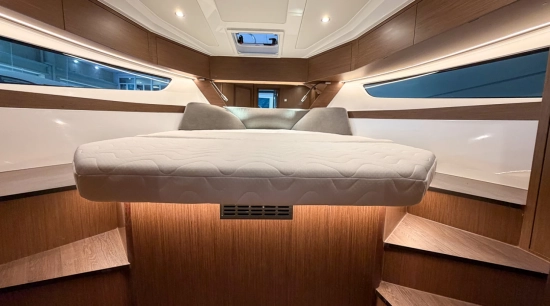 Beneteau Antares 11 Coupe novos à venda