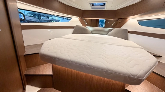 Beneteau Antares 11 Coupe novos à venda