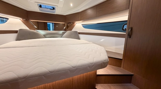 Beneteau Antares 11 Coupe novos à venda