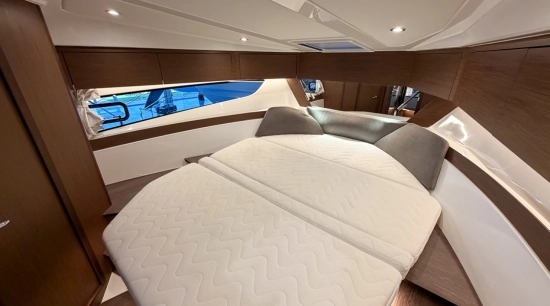 Beneteau Antares 11 Coupe novos à venda