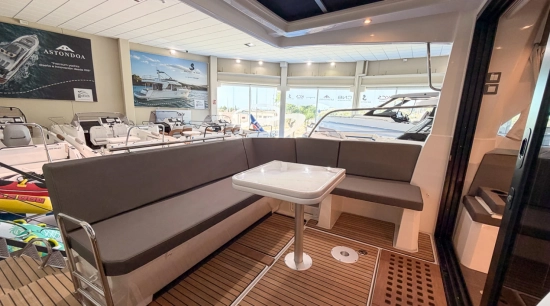 Beneteau Antares 11 Coupe novos à venda