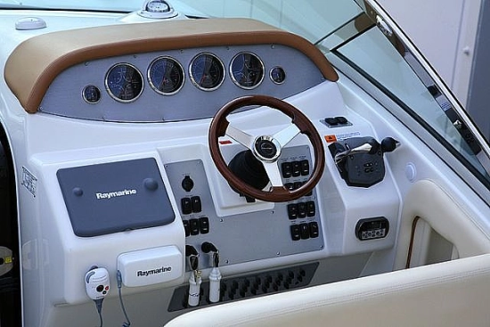 Chris Craft Corsair 32 usata in vendita