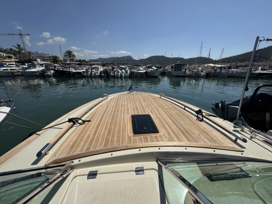 Chris Craft Corsair 28 usado à venda