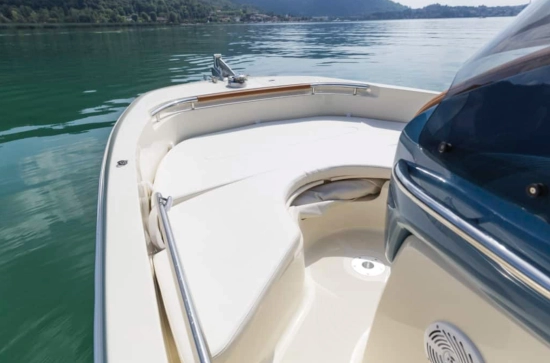 Invictus Yacht 200FX usata in vendita