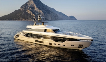 Azimut Grande 38 Trideck usado à venda