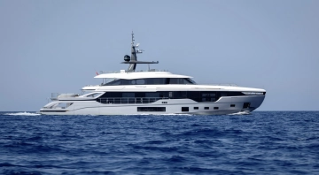 Azimut Grande 38 Trideck usado à venda