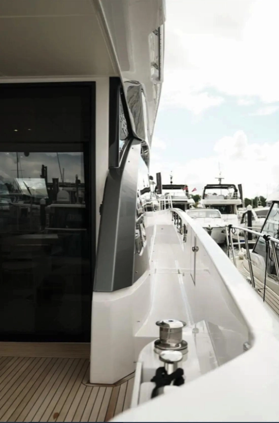 Azimut 68 FLY nuevo en venta
