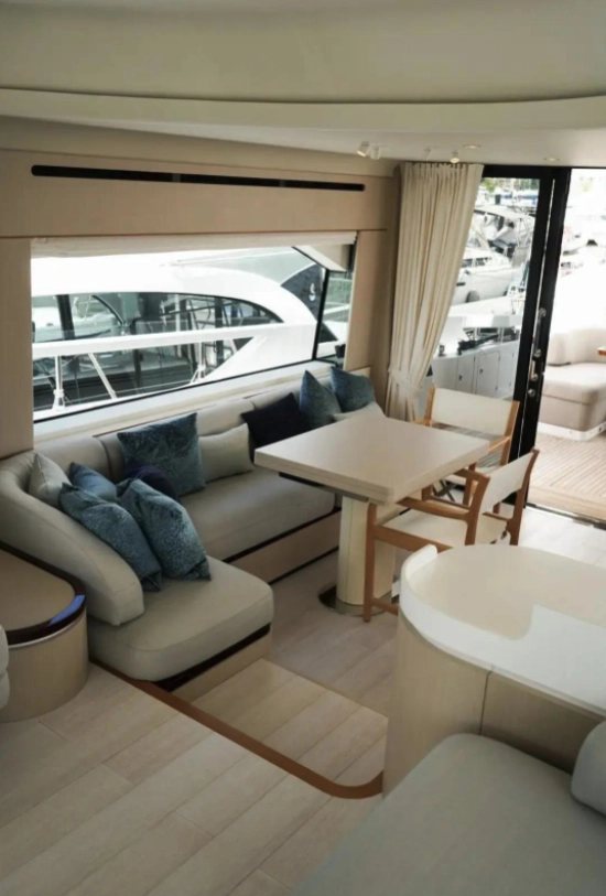 Azimut 68 FLY nuevo en venta
