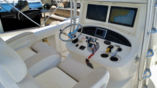 Boston Whaler 320 Outrage de segunda mano en venta