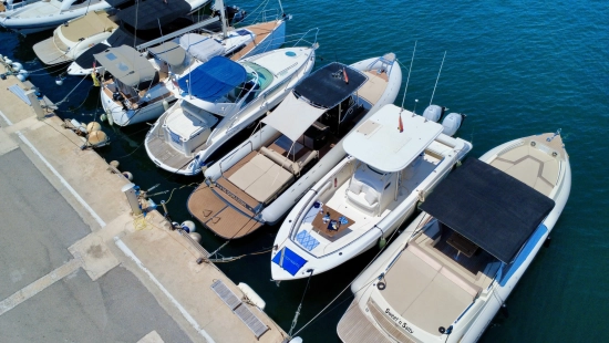 Boston Whaler 320 Outrage de segunda mano en venta