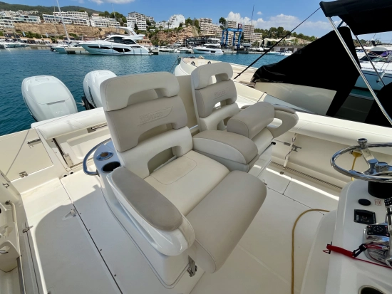 Boston Whaler 320 Outrage de segunda mano en venta
