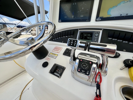 Boston Whaler 320 Outrage de segunda mano en venta