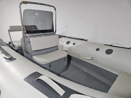 Goldenship Aura 470 nuova in vendita