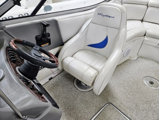 Ebbtide MYSTIQUE 2200 Bow Rider usata in vendita