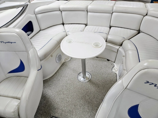 Ebbtide MYSTIQUE 2200 Bow Rider usata in vendita