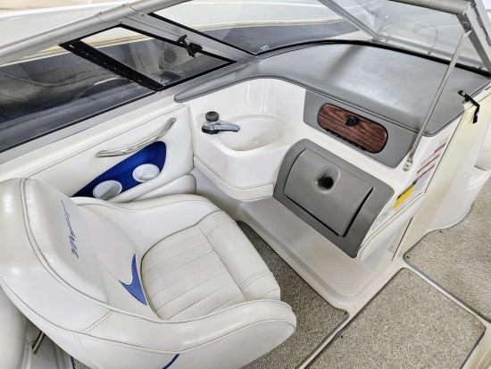 Ebbtide MYSTIQUE 2200 Bow Rider usata in vendita