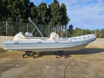 Joker boat Coaster 620 usado à venda