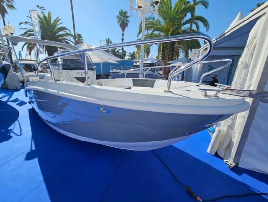 Trimarchi Petra nuevo en venta