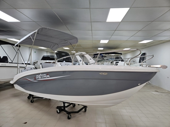 Trimarchi Petra nuevo en venta