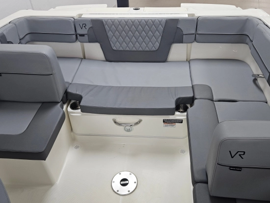 Bayliner VR4 novos à venda