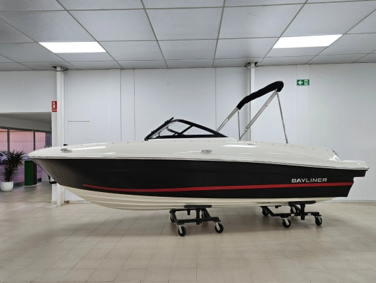 Bayliner VR4 novos à venda