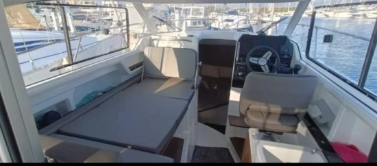 Beneteau Antares 8 OB preowned for sale