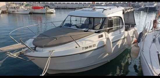 Beneteau Antares 8 OB usata in vendita