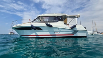 Beneteau Antares 8.80 usata in vendita