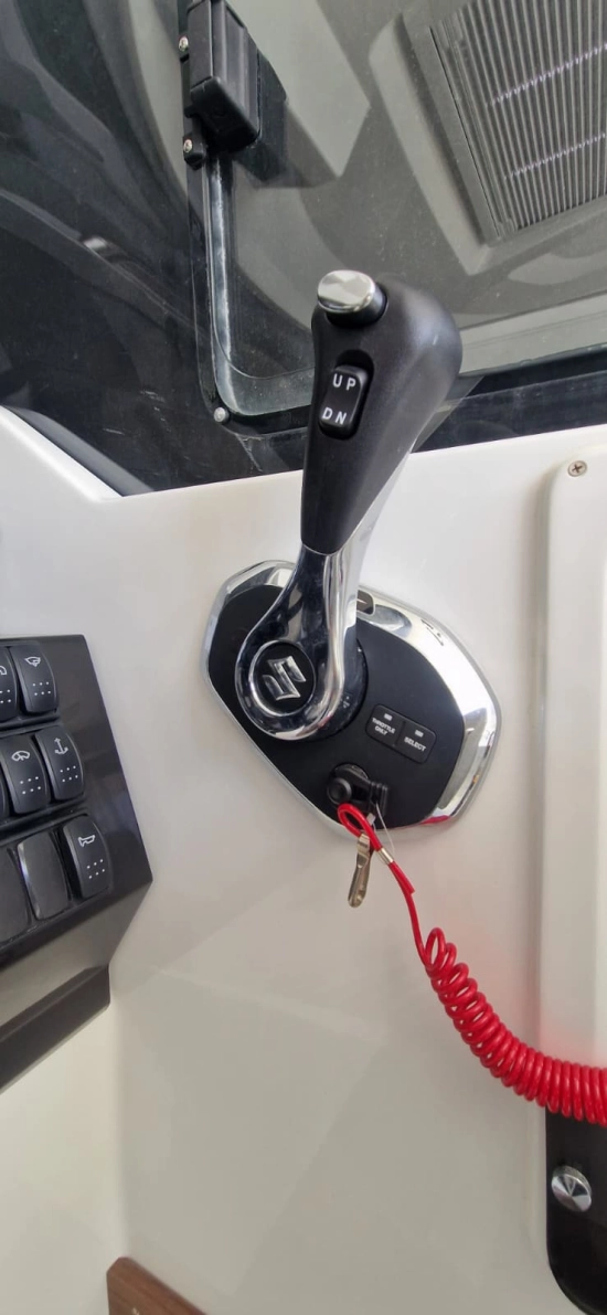 Beneteau Antares 8 Version Fishing Ob usata in vendita
