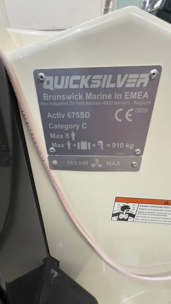 Quicksilver Sundeck Activ 675 de segunda mano en venta
