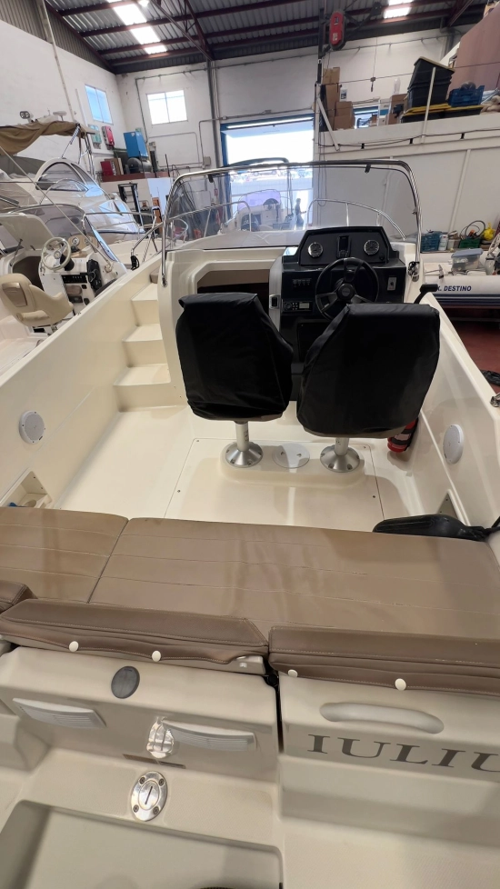 Quicksilver Sundeck Activ 675 de segunda mano en venta