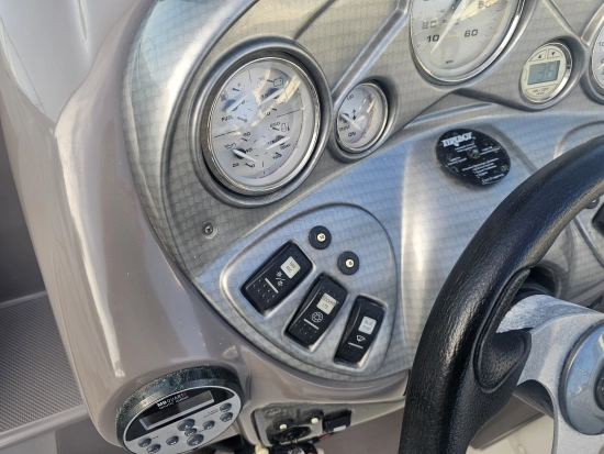 Rinker Captiva 246 Cc usado à venda