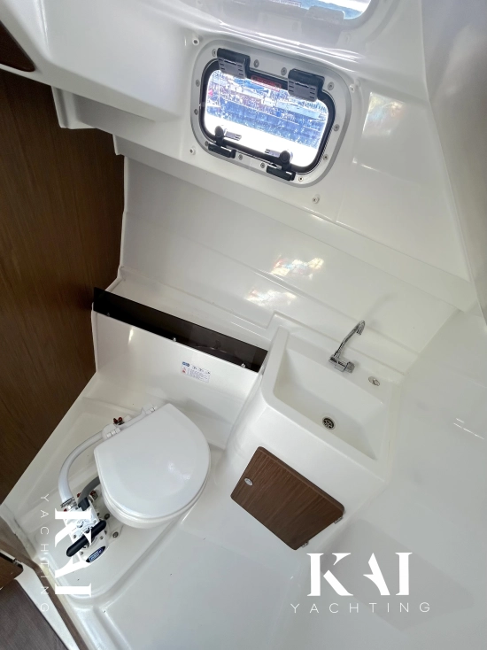 Beneteau Antares 8 Ob usado à venda