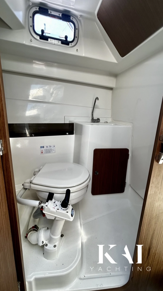 Beneteau Antares 8 Ob usado à venda